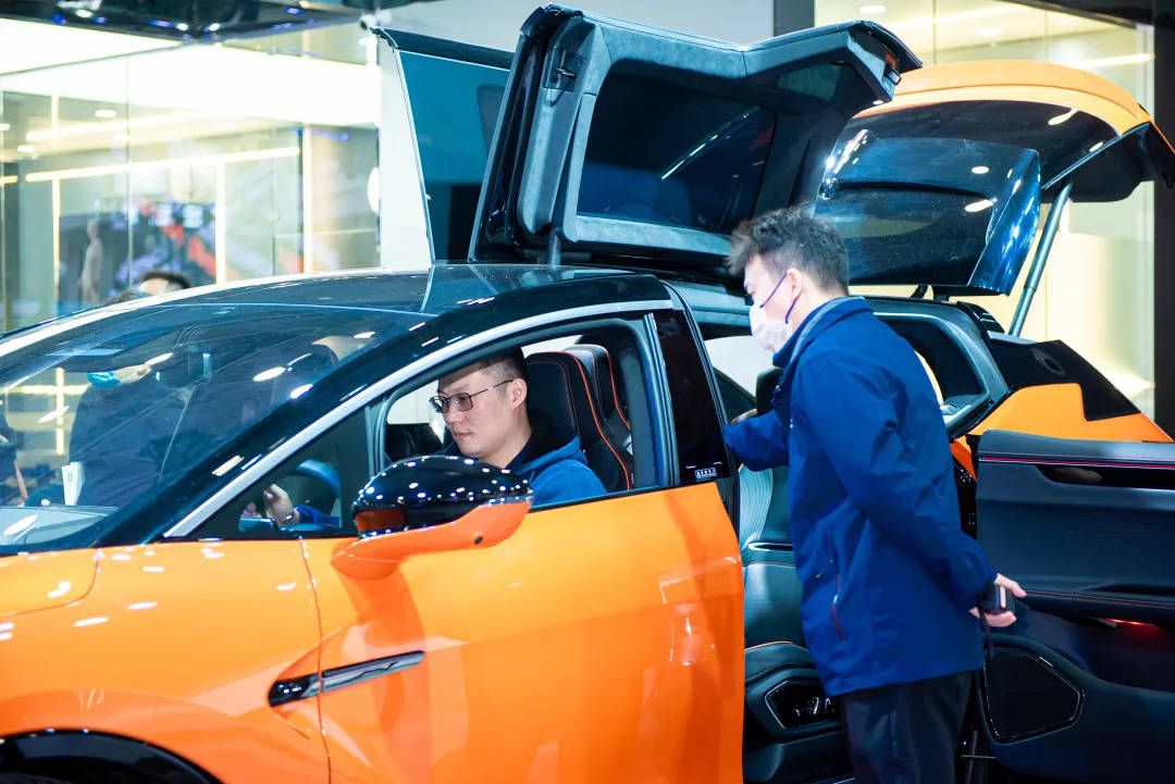 3D领域先行者-赛地聚焦：NBA总决赛关键时刻热度飙升，皇家马德里内部沟通，目标明确，资深球员宣示担当-3D领域先行者